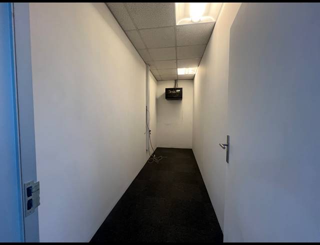 94M² OFFICE TO LET IN ROSEBANK